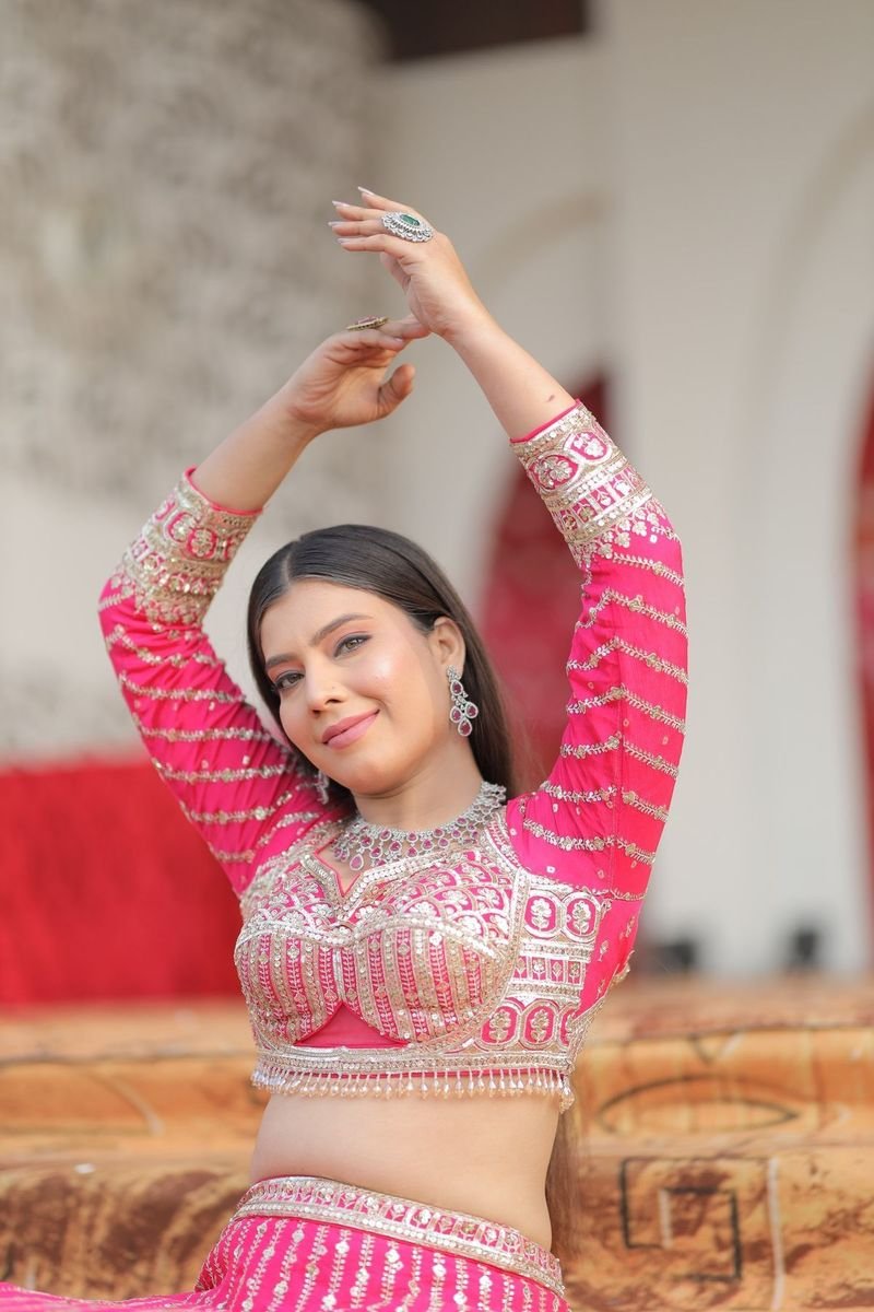 Dancer in a lehenga at a sangeet